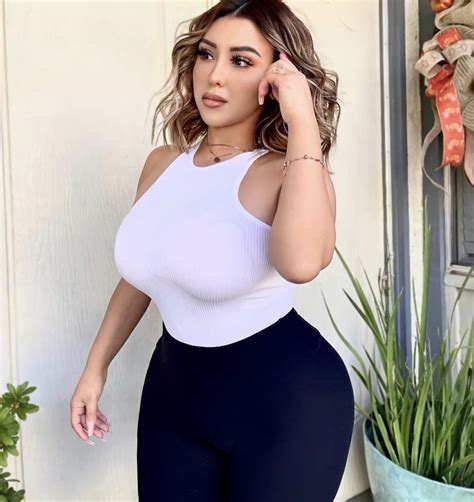 curvy latinas nudes|Latina Curvy Porn Pics & Naked Photos